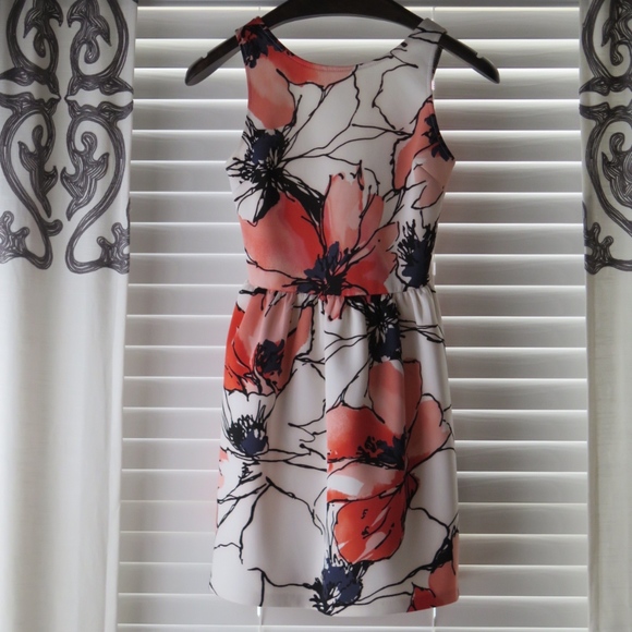 Aqua Dresses & Skirts - AQUA Floral Dress